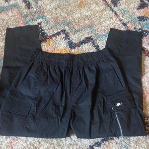NIKE CARGO PANTS- Mens L NEVER WORN
